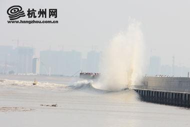 钱塘江大潮视频,壮观潮涌，千年古韵