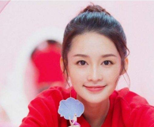 李沁八卦吃瓜爆料,揭秘明星背后的真实生活